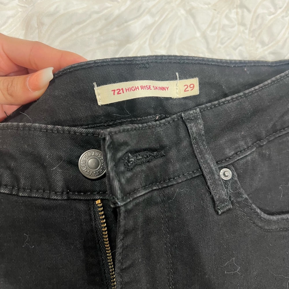 Levi's 721 High Rise Skinny Jeans - Black Wash